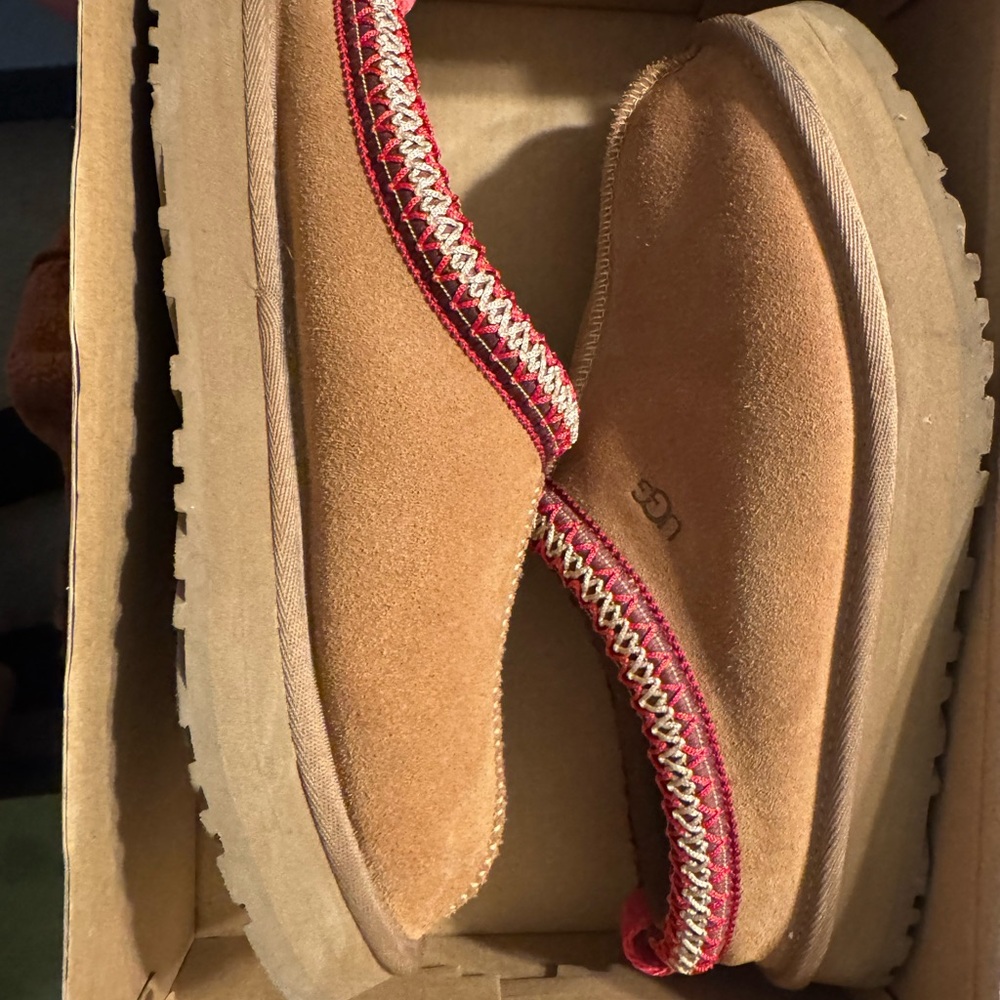 UGG Women's Tan Suede Shoes with Red Trim